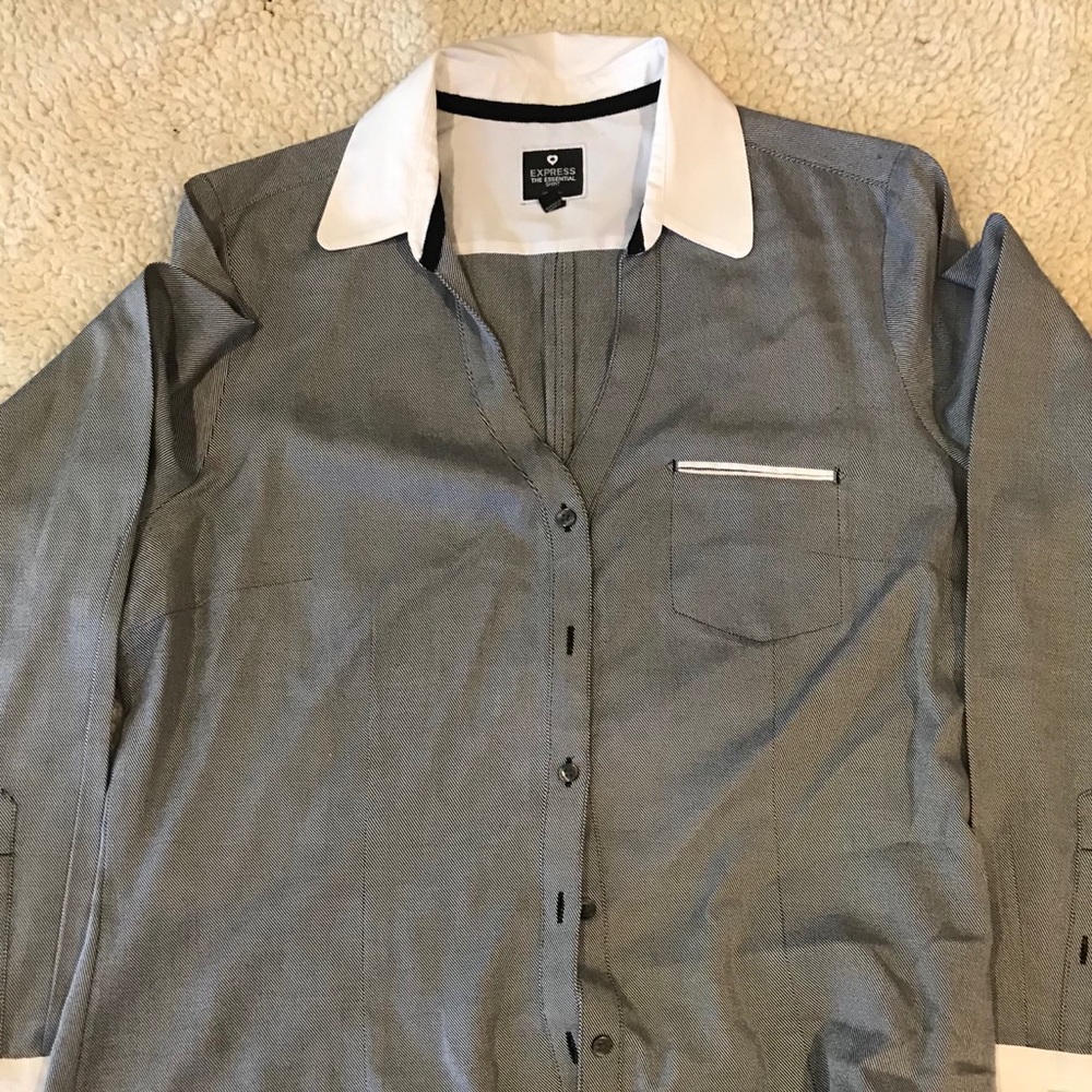 Express women’s The Essential Shirt ‘original’
